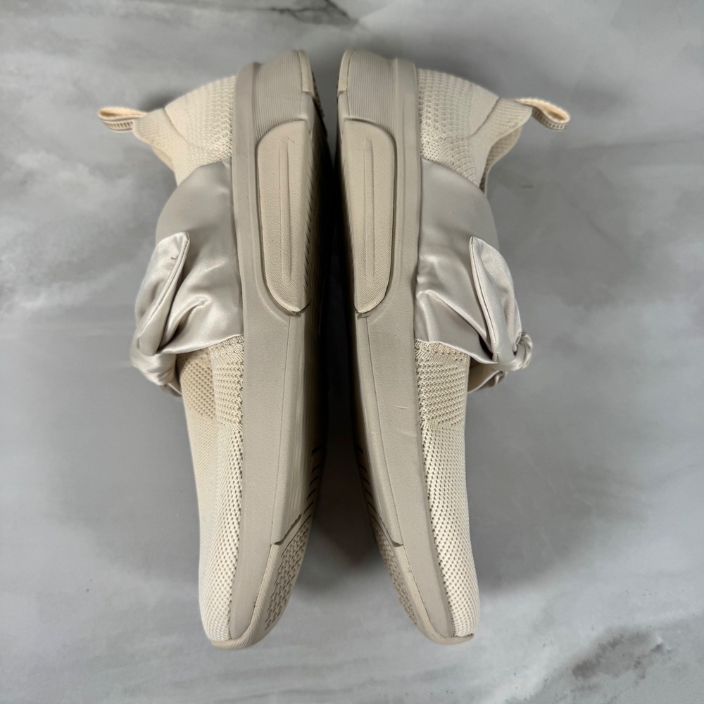 Mark Nason Cream Bow Sneakers Breathable Mesh Upper Pull On Size 10 - Picture 8 of 10